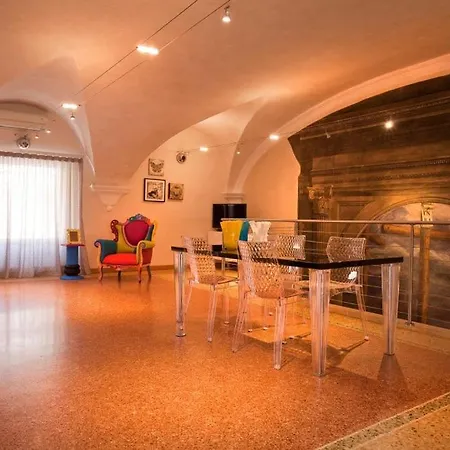 Anfite Luxury Volto San Luca Apartment *